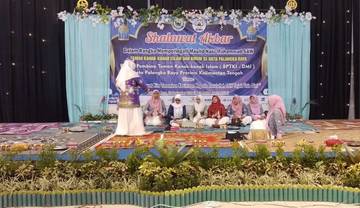 50 TK di Palangkaraya Mengikuti Shalawat Akbar di Aula Darussalam