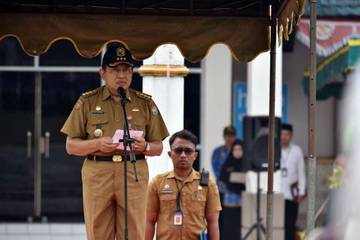 Pj. Bupati Kobar Pimpin Upacara Peringatan HKN 2024