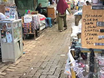 Jelang Tahun Ajaran Baru, Ramai Jasa Cetak Nama