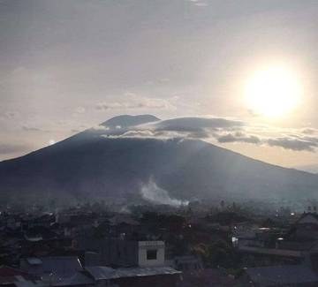 Keindahan dan Kesegaran Gunung Dempo di Kota Pagar Alam