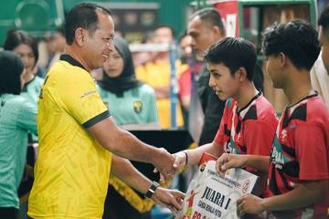 Polda Sumsel  Gelar Kejuaran  Badminton Kapolda Sumsel Cup V