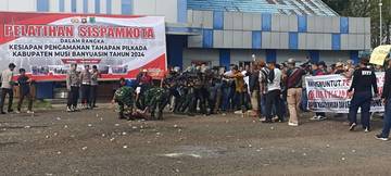 Polres Muba Lakukan Sispam-Kota Jelang Pilkada Serentak