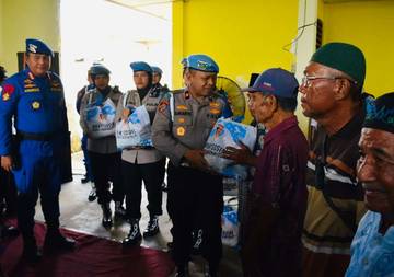 Karo Provoost Sambangi Nelayan Musi