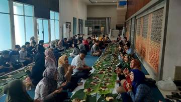 RRI Palembang Tutup Rangkaian HUT ke-79 dengan Acara Liwetan