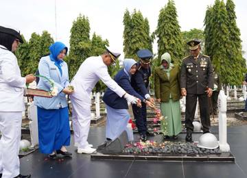  Pangdam II/Sriwijaya Pimpin Upacara Ziarah Nasional