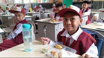 Sebanyak 360 Siswa SDN 24 Palembang Terima MBG