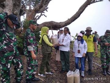 Gerakan Tanam Padi Gogo di Desa Salena