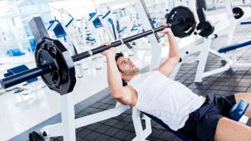 Olahraga Latihan Beban Untuk Mencegah Sarcopenia