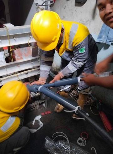 Pembangunan Jaringan Listrik PLN Antar Pulau