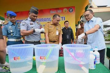 Kejari Ketapang Musnahkan Barang Bukti Puluhan Kasus Kejahatan