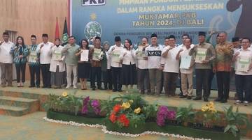 PKB Berikan B1 KWK Sebelas Cakada Pilkada Kalbar 