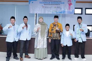 Asisten Sekda Ketapang Buka Seminar Kesehatan
