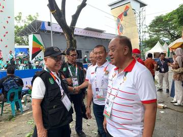 Ketum KONI Kalbar bertemu Ketum KONI Pusat Pantau Venue Panjat Tebing