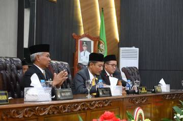 Bupati Ketapang Hadiri Pelantikan Anggota DPRD 2024-2029 