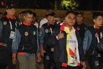 Kalbar Ikut Defile Pembukaan PON XXI di Sumatera Utara