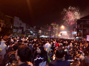 Malam Tahun Baru 2025 di Jalan Gajah Mada Pontianak 