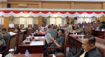Rapat Paripurna Tanggapan Wali Kota atas Raperda APBD 2025