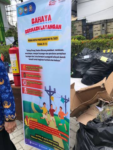 Potret Pemusnahan Ribuan Layangan beserta Peralatannya