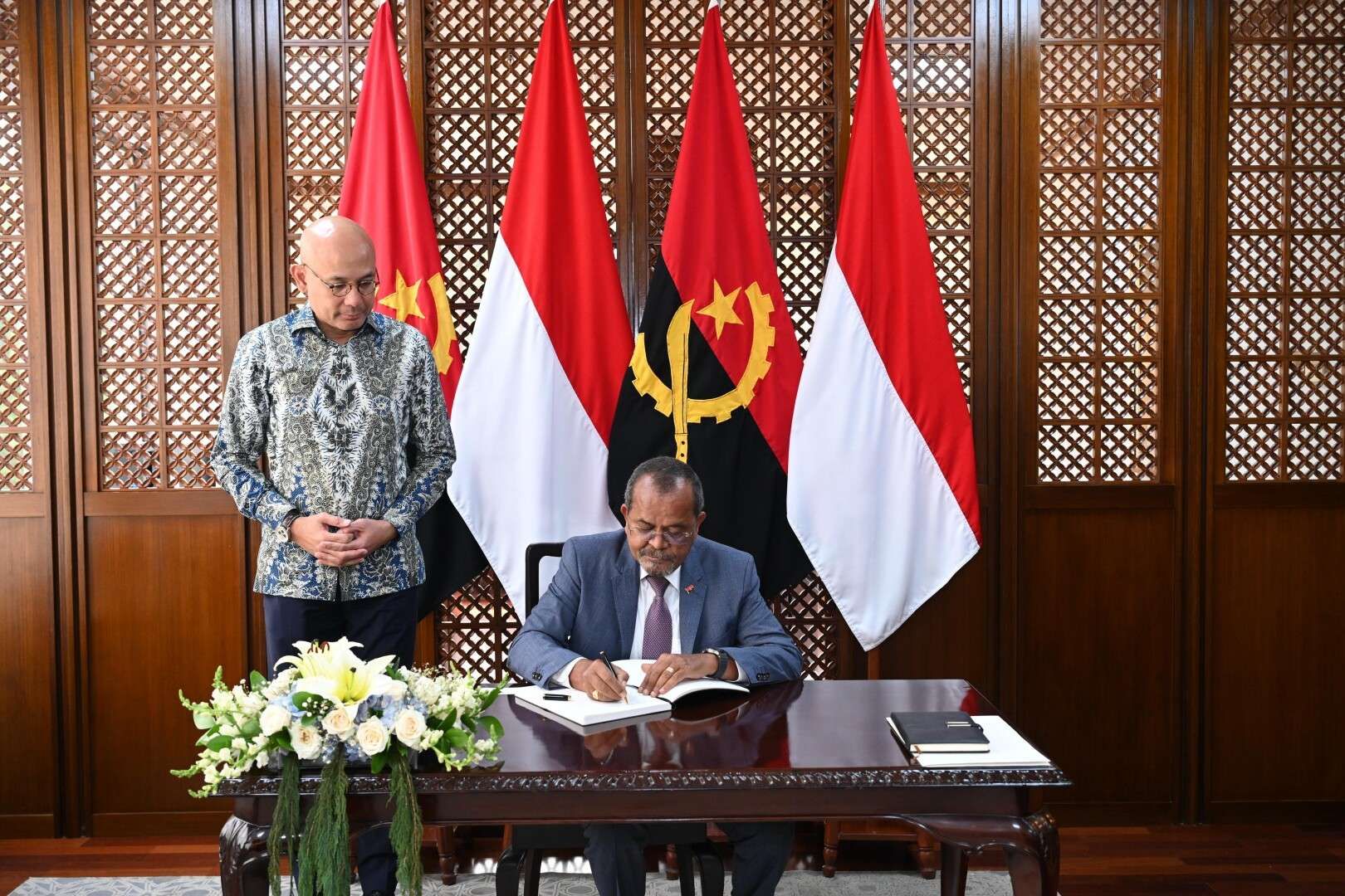 Pertemuan Bilateral Wamenlu RI-Angola di Jakarta