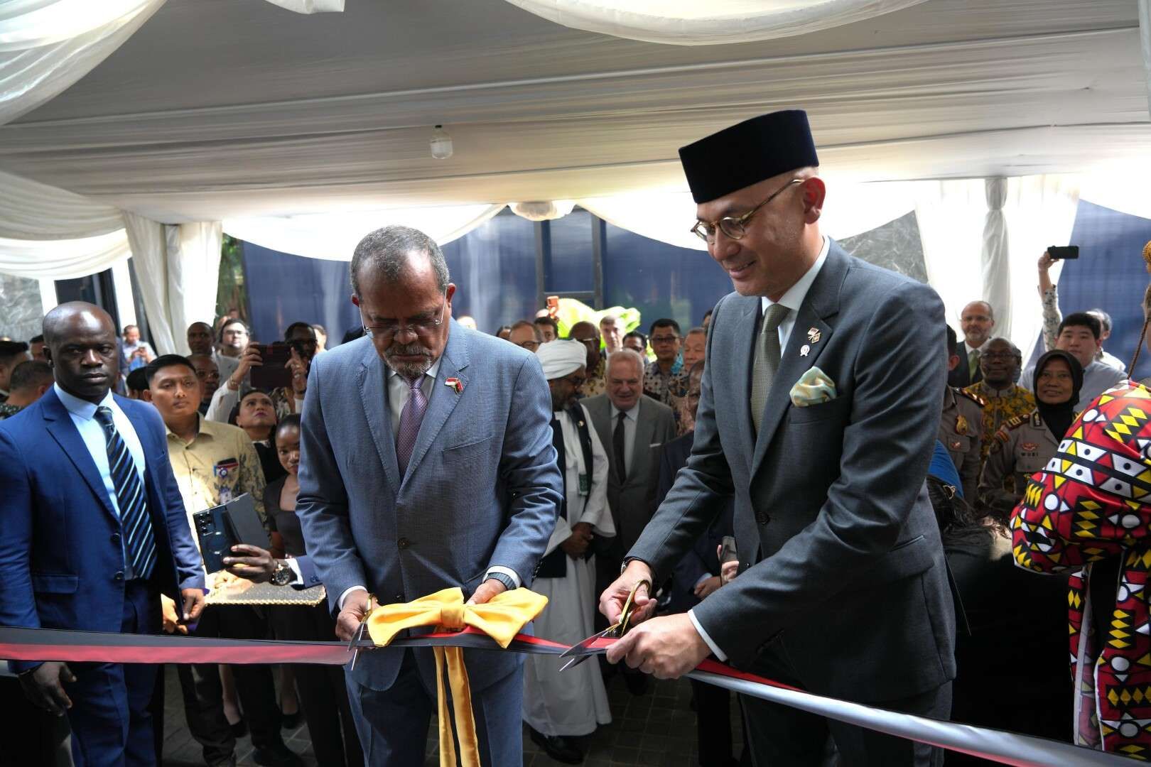 Wamenlu RI Turut Resmikan Kedubes Angola di Jakarta 