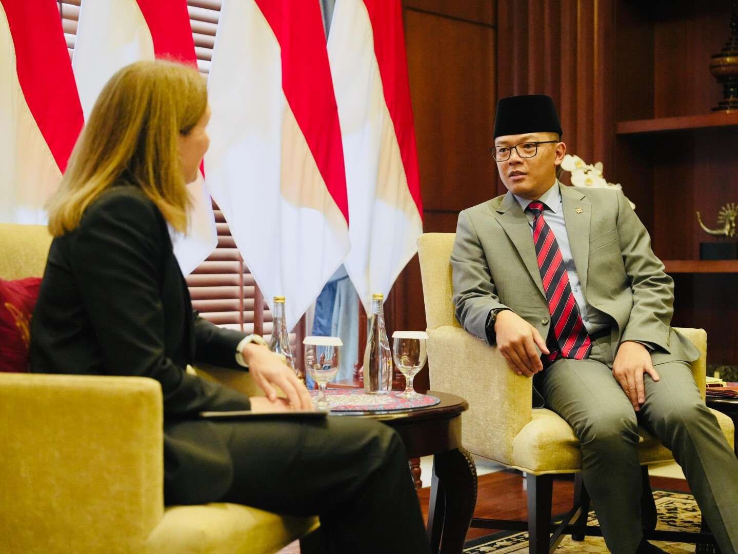Menlu RI Menerima Kunjungan Kehormatan Dubes Norwegia