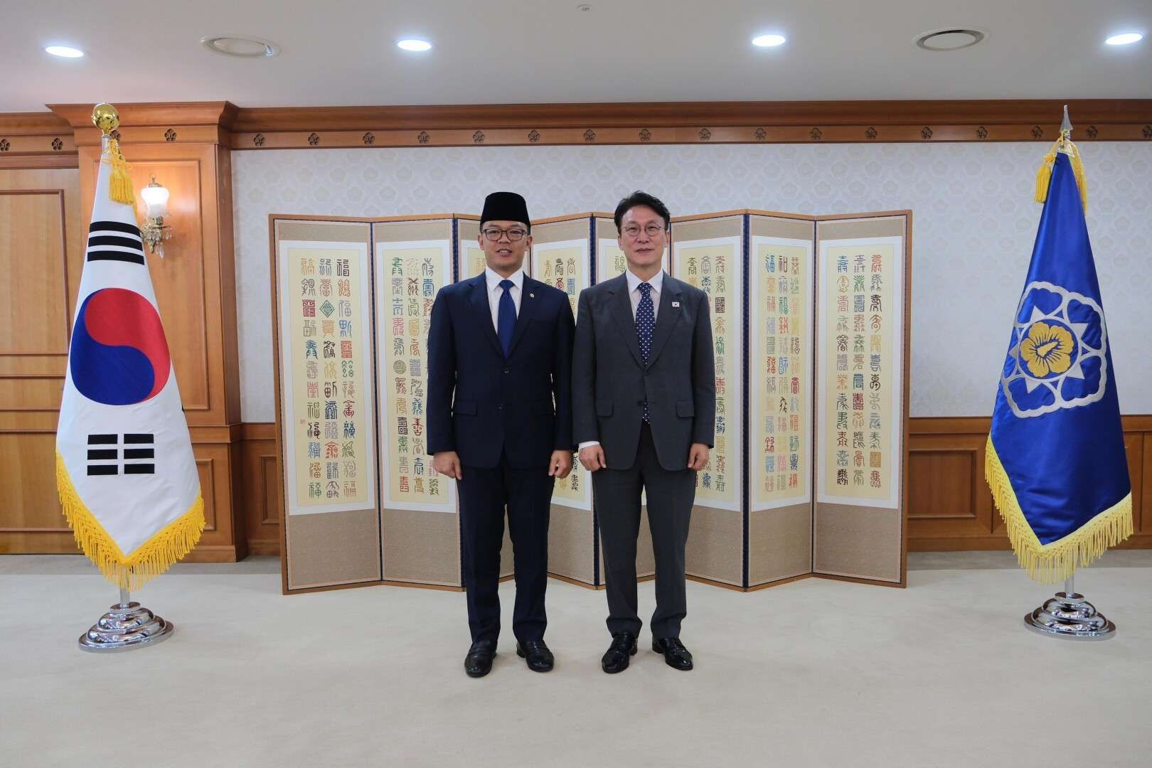 Kunjungan Kerja Menlu RI ke Korea Selatan 