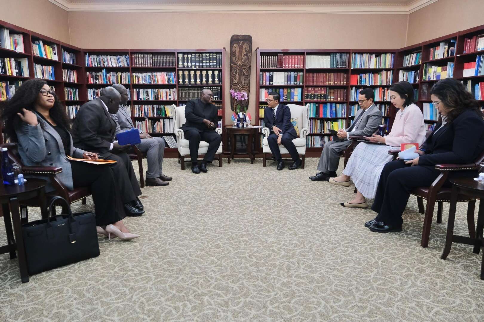 Pertemuan Bilateral Menlu RI-Menlu Gambia di New York 
