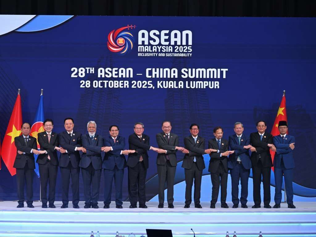 Menlu RI Hadiri KTT ASEAN-Tiongkok di Malaysia