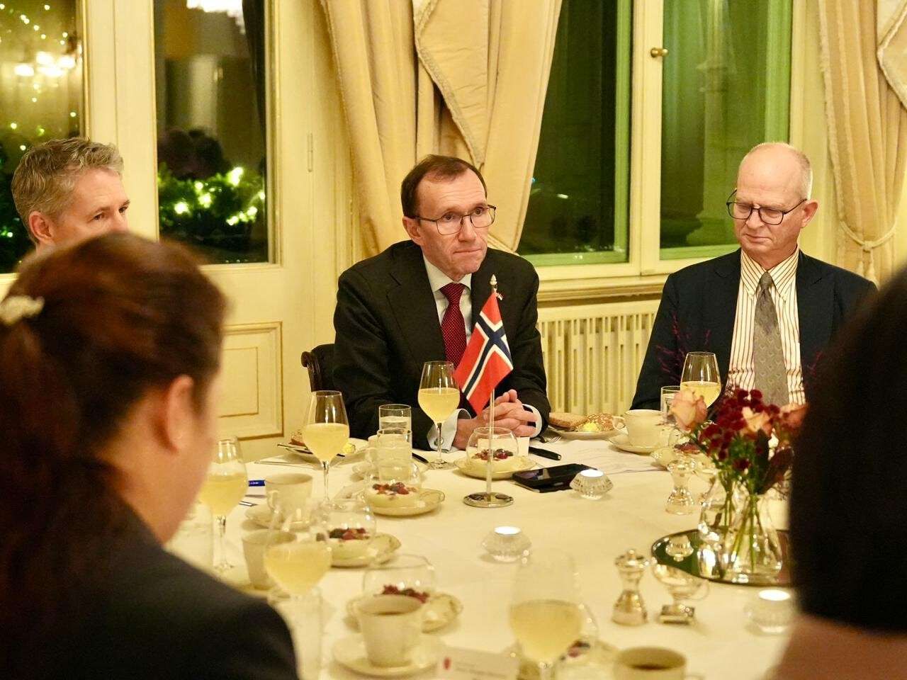 Pertemuan Bilateral Menlu RI-Norwegia di Oslo