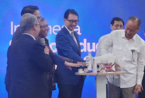 Wamenlu Hadiri Indonesia Semiconductor Summit 