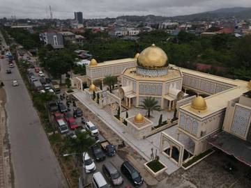 Masjid Raudhatul Jannah Berarsitektur Al Aqsa