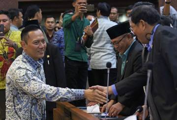 Rapat Perdana AHY di DPR