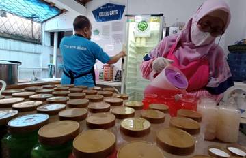 Industri Kolang Kaling Rumahan