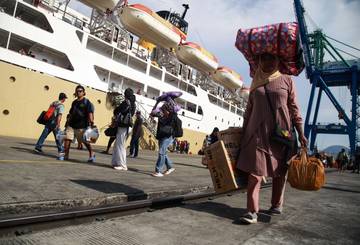 Arus Balik Kapal Laut