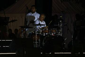 Aksi Menteri Basuki Menabuh Drum Saat malam Budaya WWF