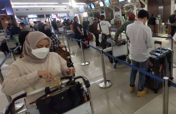 Cuti Iduladha, Bandara Soetta Ramai Penumpang