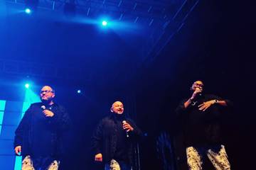 Meriahnya Konser 'All-4-One' Tadi Malam