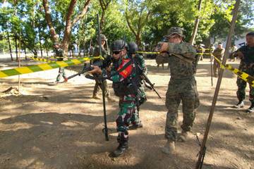 Latihan Tempur TNI-AL dan Marinir Amerika