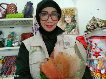 "Klaras", Pesona Kreasi Tulang Daun yang Mendunia