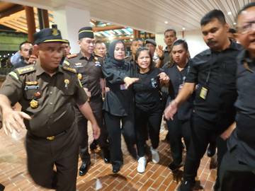 Merry Jane saat Tiba di Bandara Soetta
