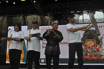 Meriahnya Peluncuruan Senam Kebudayaan Indonesia 