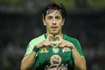 Aksi Pemain Persebaya Surabaya saat Kalahkan Borneo FC