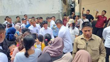 Wapres Sapa Warga Permukiman Padat Babakan Penghulu