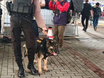 Polri Kerahkan Anjing Pelacak Amankan Gereja Katedral