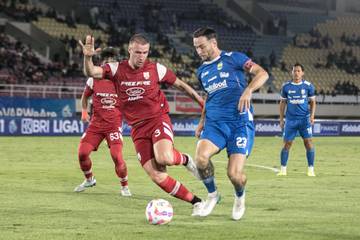 Aksi Pemain Persib Bandung saat Kalahkan Persis Solo