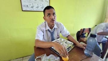 MBG Diluncurkan, Siswa Sekolah Luar Biasa Jakarta Antusias 