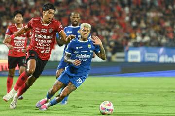 Aksi Pemain Bali United saat Imbangi Persib 1-1