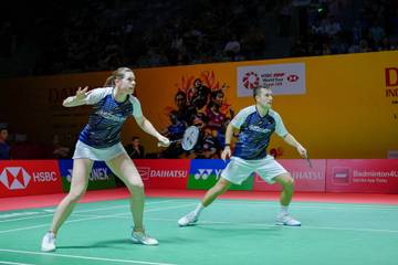 Rinov/Lisa Bungkam Pasangan Inggris di Indonesia Masters