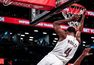 Aksi Pemain Cavaliers saat Kalahkan Nets