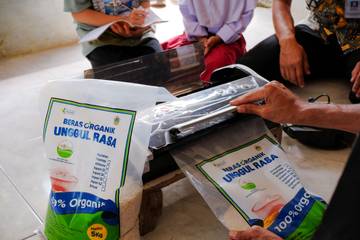 Petani Mulyaharja Menabur Harapan dari Pertanian Organik 